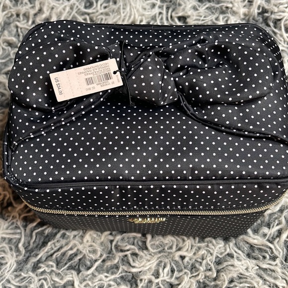 Cute Cosmetic Bag❤️❤️❤️💃🏽💃🏽💃🏽😍😍💕 - Picture 2 of 4